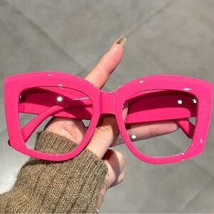 Oversized pink fashion glasses